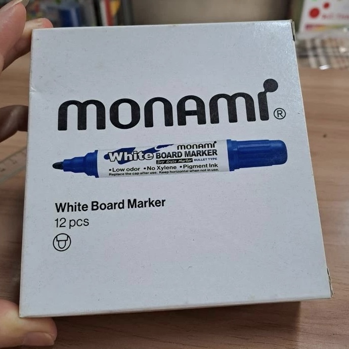 Bút viết bảng Monami