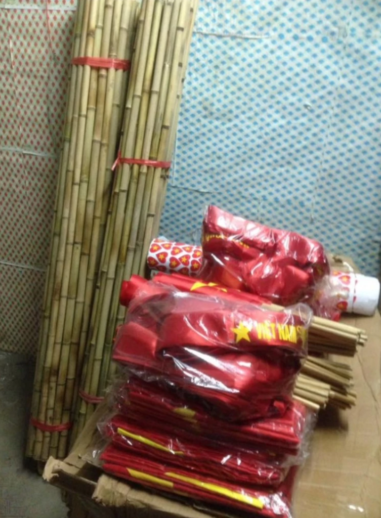 Cán cờ chuối bằng tre trúc