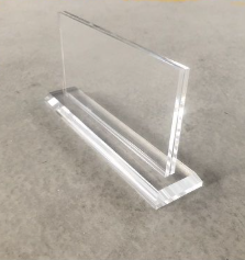Biển tên để bàn mica