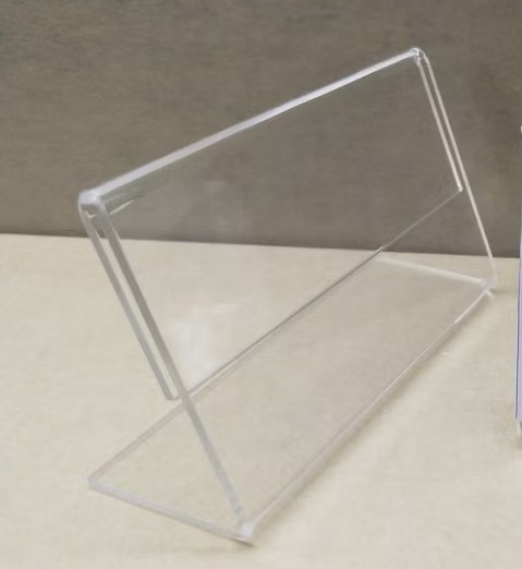 Biển mica KT 5,5 x 9cm ( chiếc )  chữ L