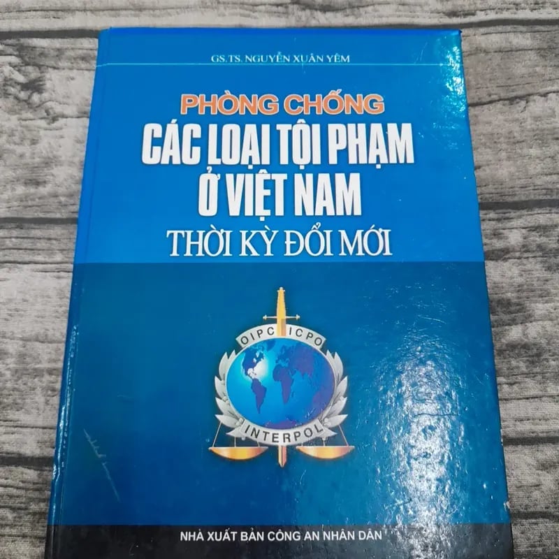 Sách Phòng, chống các loại tội phạm ở Việt Nam thời kỳ đổi mới